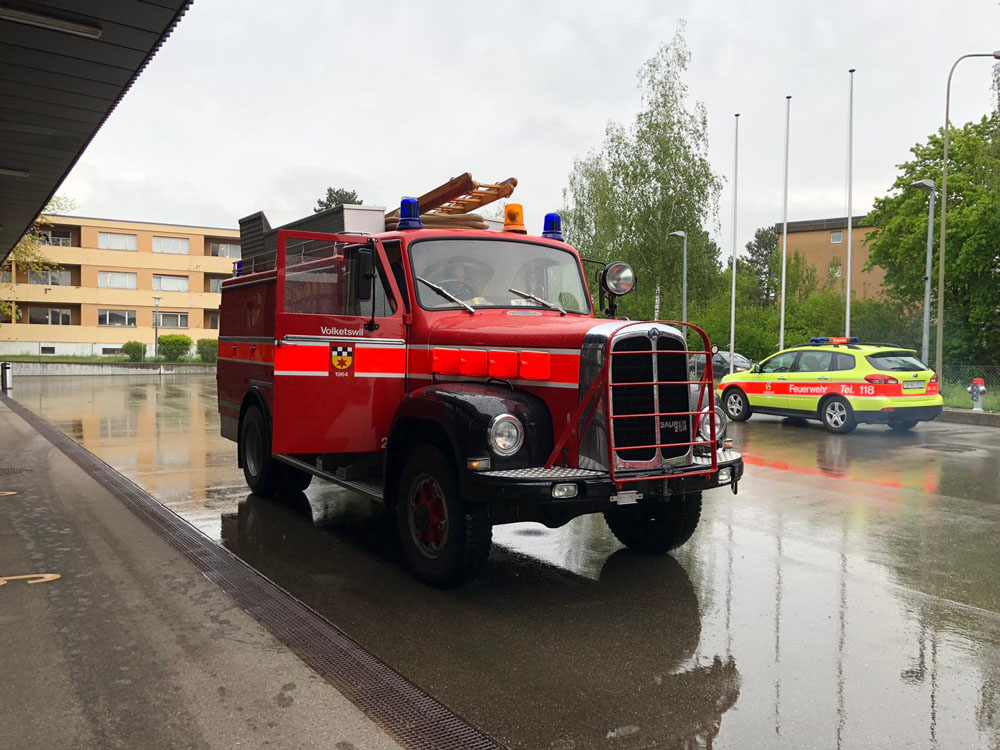Überführung der Fahrzeuge ins Feuerwehrdepot Volketswil